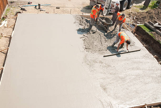 Best Concrete Sidewalk Installation in Pleasanton, TX